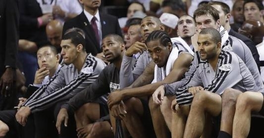 首开记录，欧纳希当选赫罗纳vs皇马全场最佳球员（欧纳希先拔头筹，荣膺赫罗纳vs皇马全场最佳）