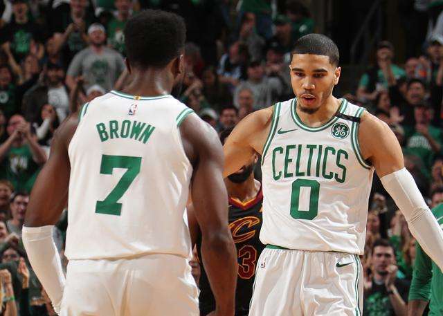 弗里克：没做好逼抢；我们不想用低位防守并靠反击1-0取胜（弗里克：逼抢未到位，我们不想依赖低位防守与反击去拿1-0）