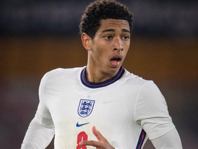 津门虎以1亿投资逆袭联赛前六，培养出三名国脚新星，展现草根逆袭与青训潜力。（津门虎亿元投入冲入前六，三国脚新星崛起，草根逆袭与青训实力凸显）