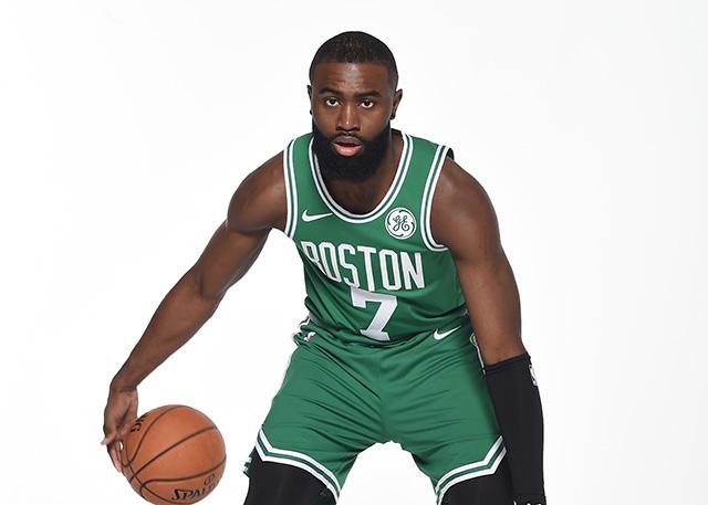 26状元大热！卡梅伦·布泽尔8场比赛创下30年来纪录（2026状元热门！卡梅伦·布泽尔8战刷新近30年纪录）