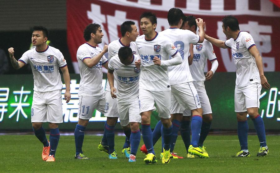 欧冠积分榜：阿森纳继续全胜领跑，拜仁3分之差位列第二（欧冠积分榜：阿森纳保持全胜居首，拜仁落后3分位居次席）